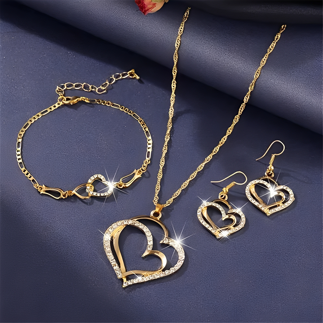 Celia – Ensemble Necklace & Romantic Earrings in Gold