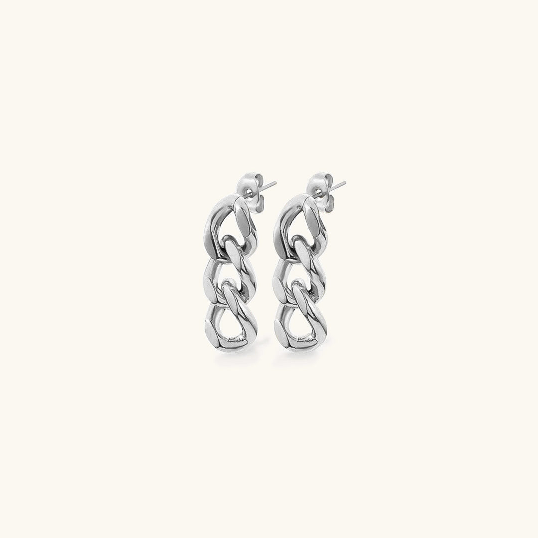 Lee - Earrings featuring Chain Design in Gold
