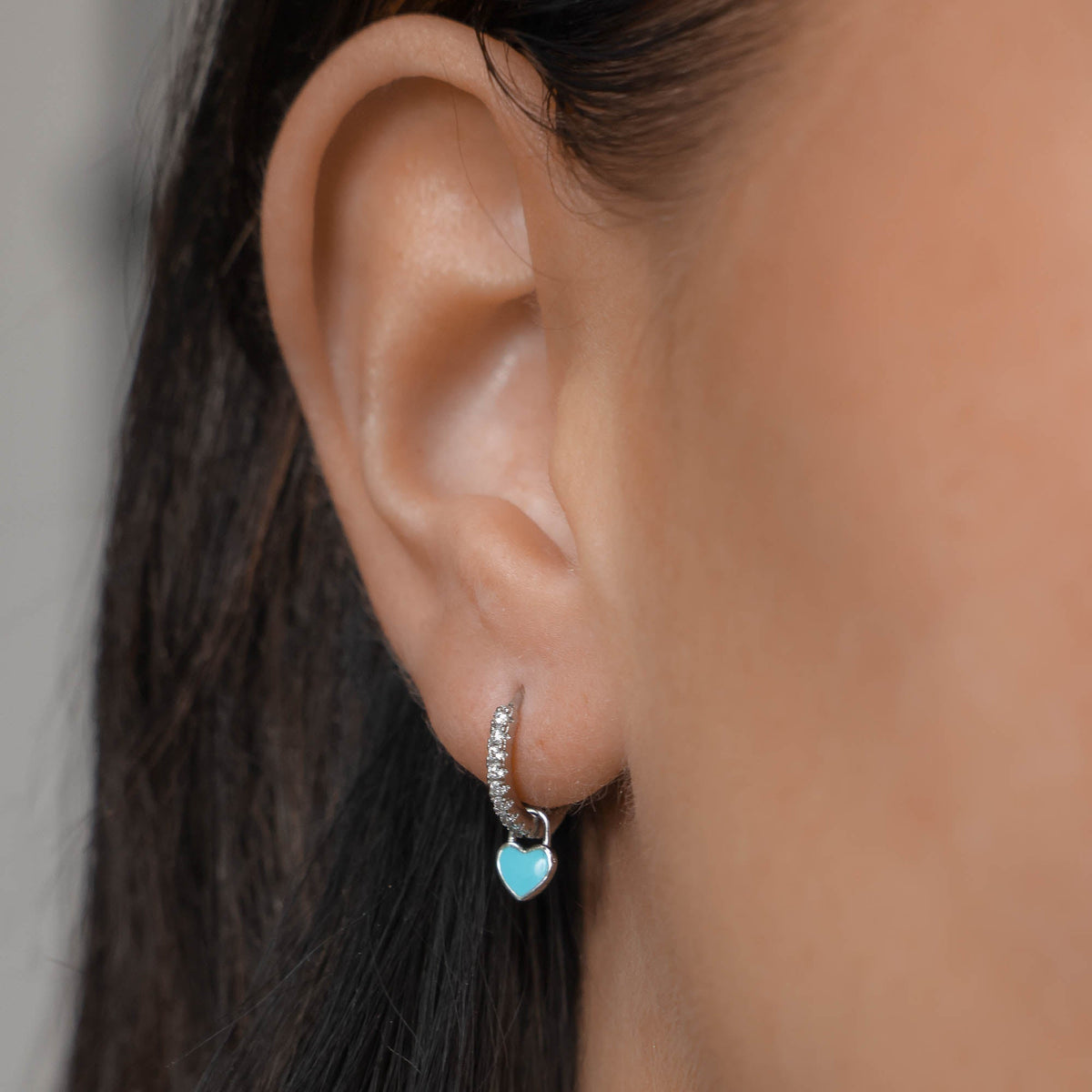 Gabby – Heart-Shaped Huggie Earrings