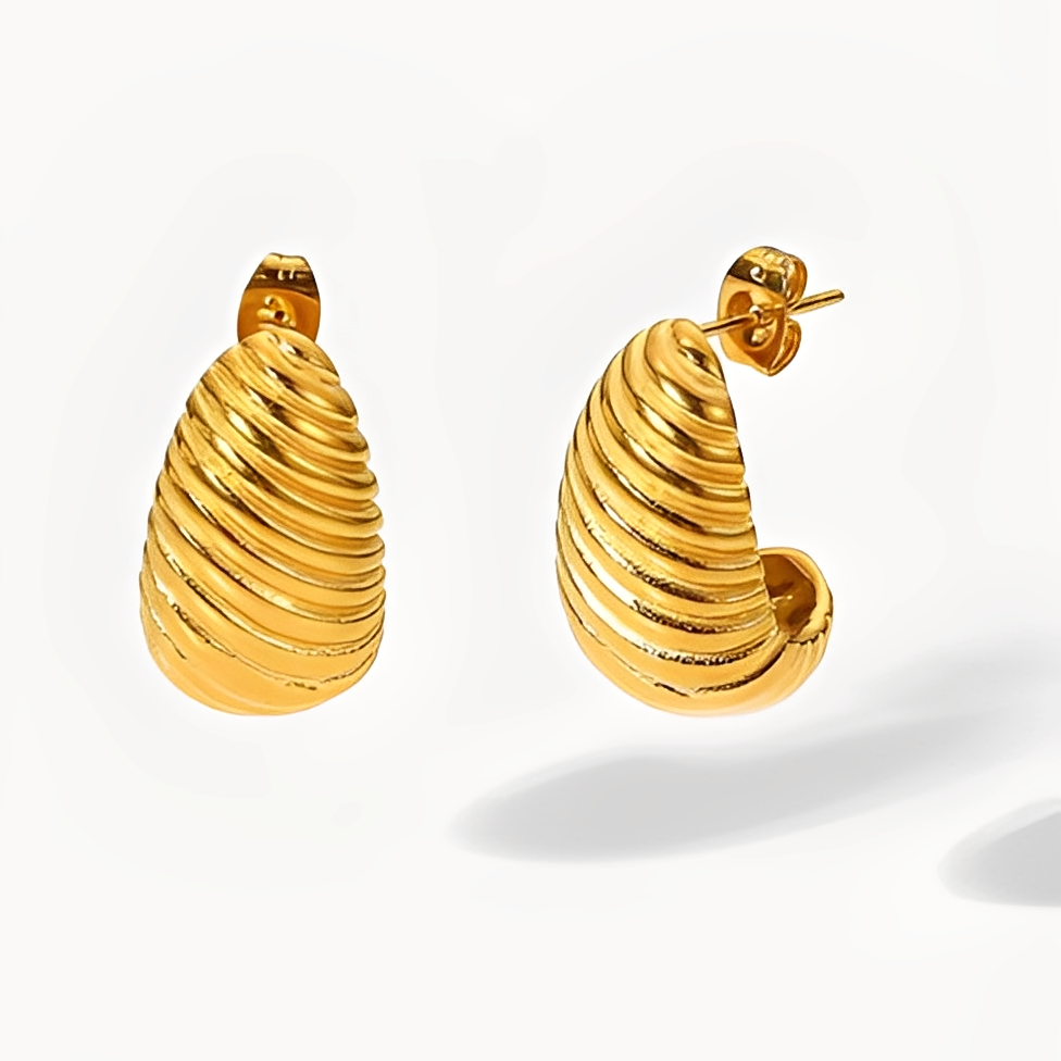 Alice – Elegant Gold-Plated Earrings