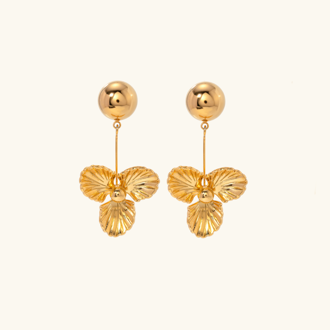 Brianna – Pansy Golden Earrings