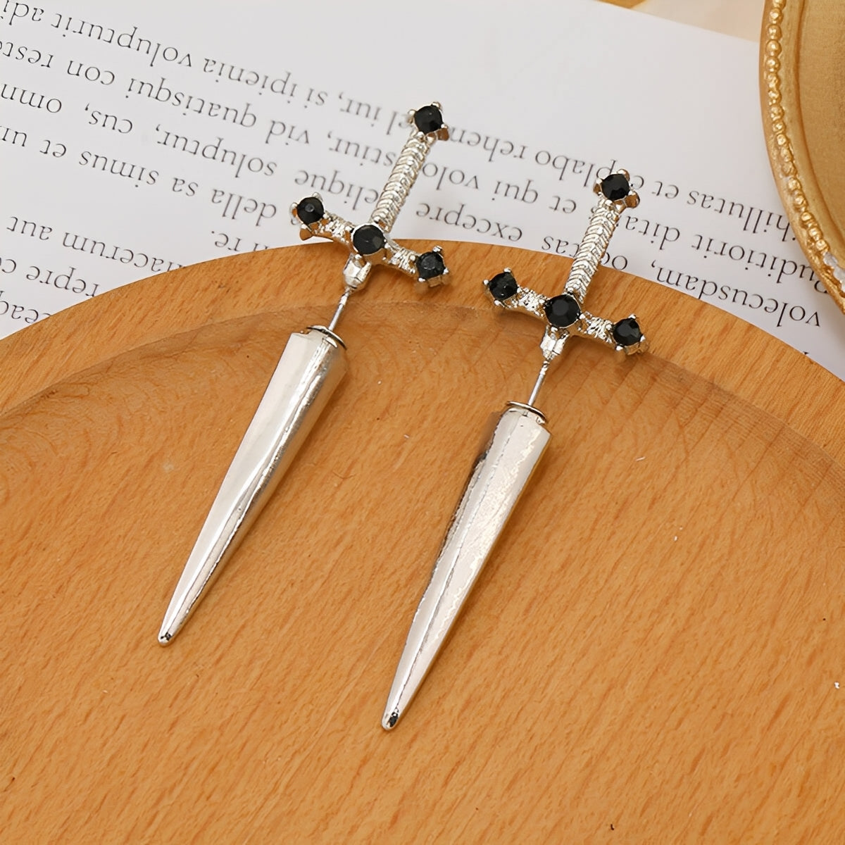 Lionore – Gothic Sword Earrings