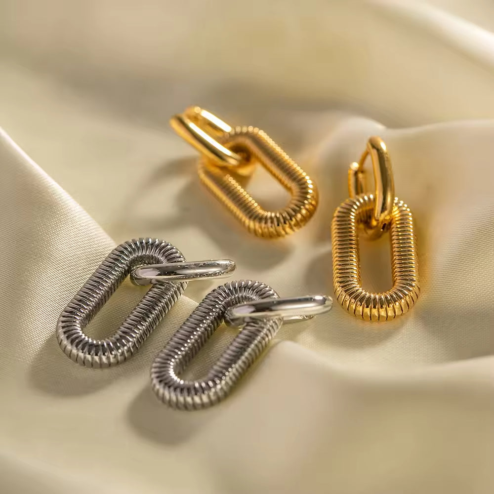 Nina – Double Elegant Oval Hoops