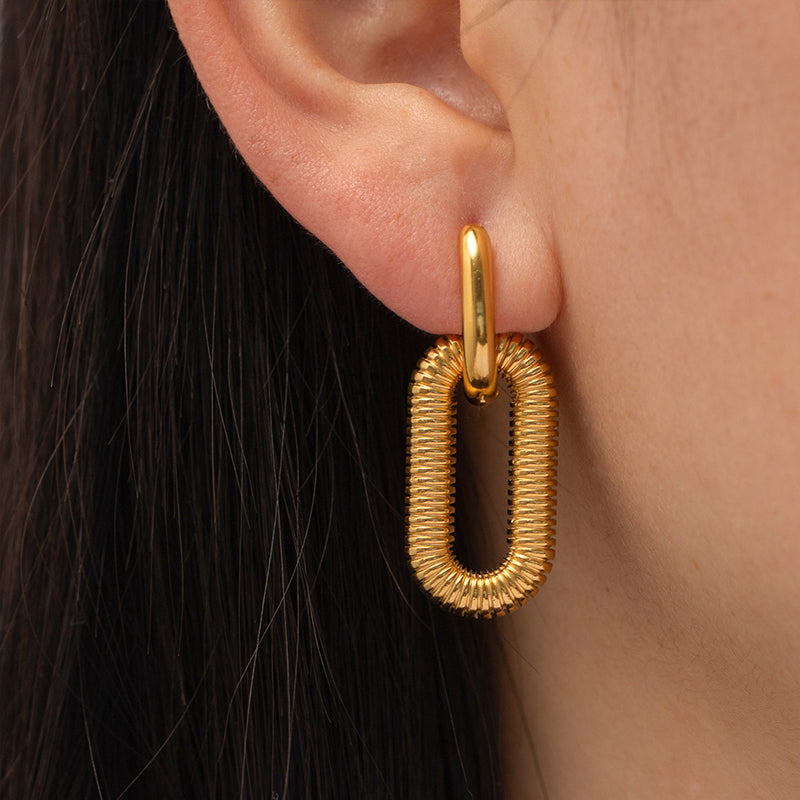 Nina – Double Elegant Oval Hoops