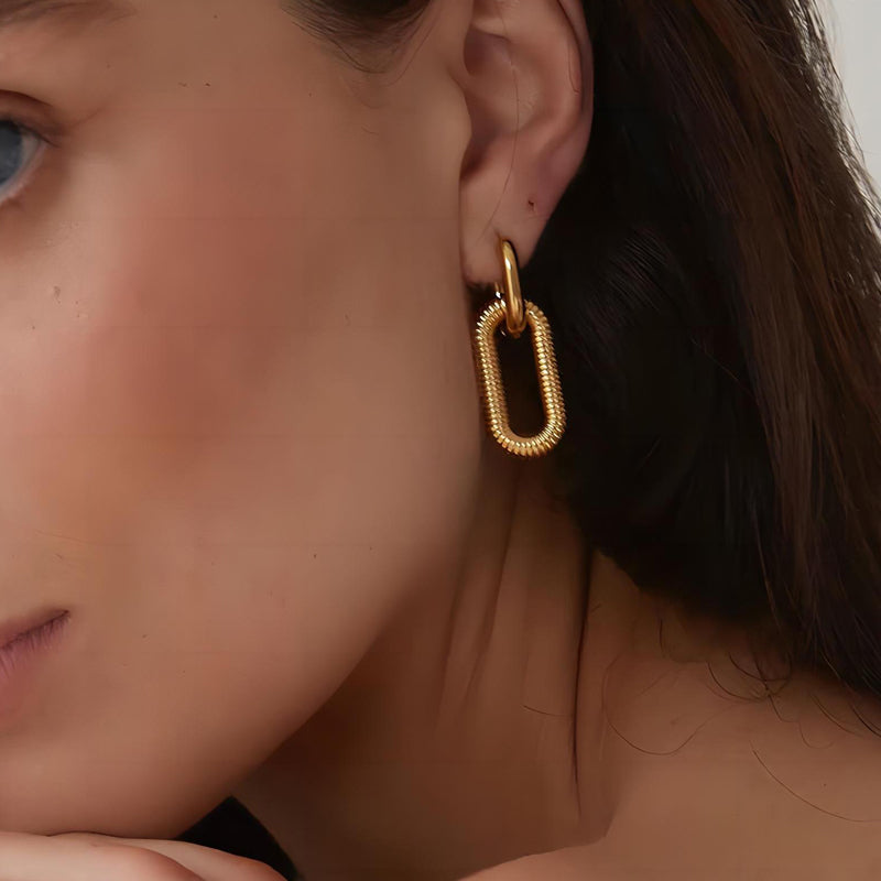 Nina – Double Elegant Oval Hoops