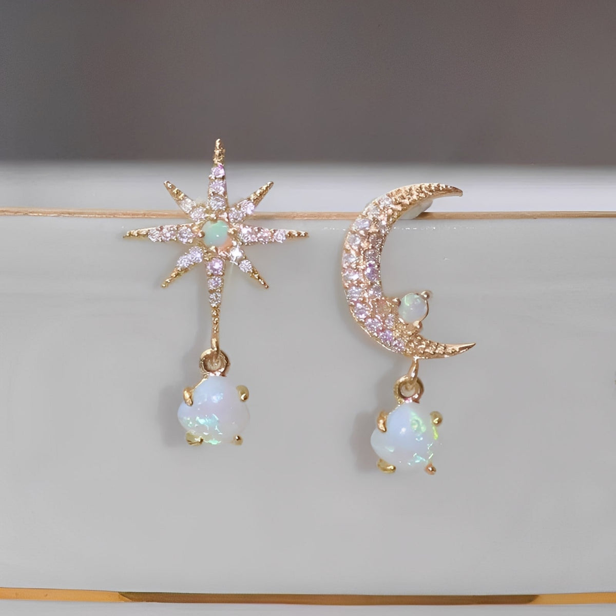Astra – Golden Earrings Moon & Star in Opal