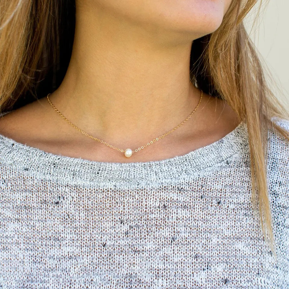 Marianne - Necklace with Freshwater Pearls