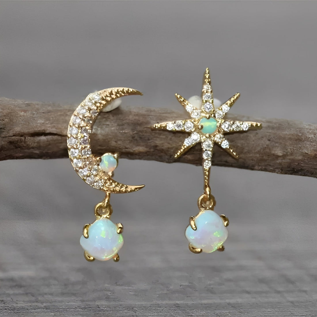 Astra – Golden Earrings Moon & Star in Opal