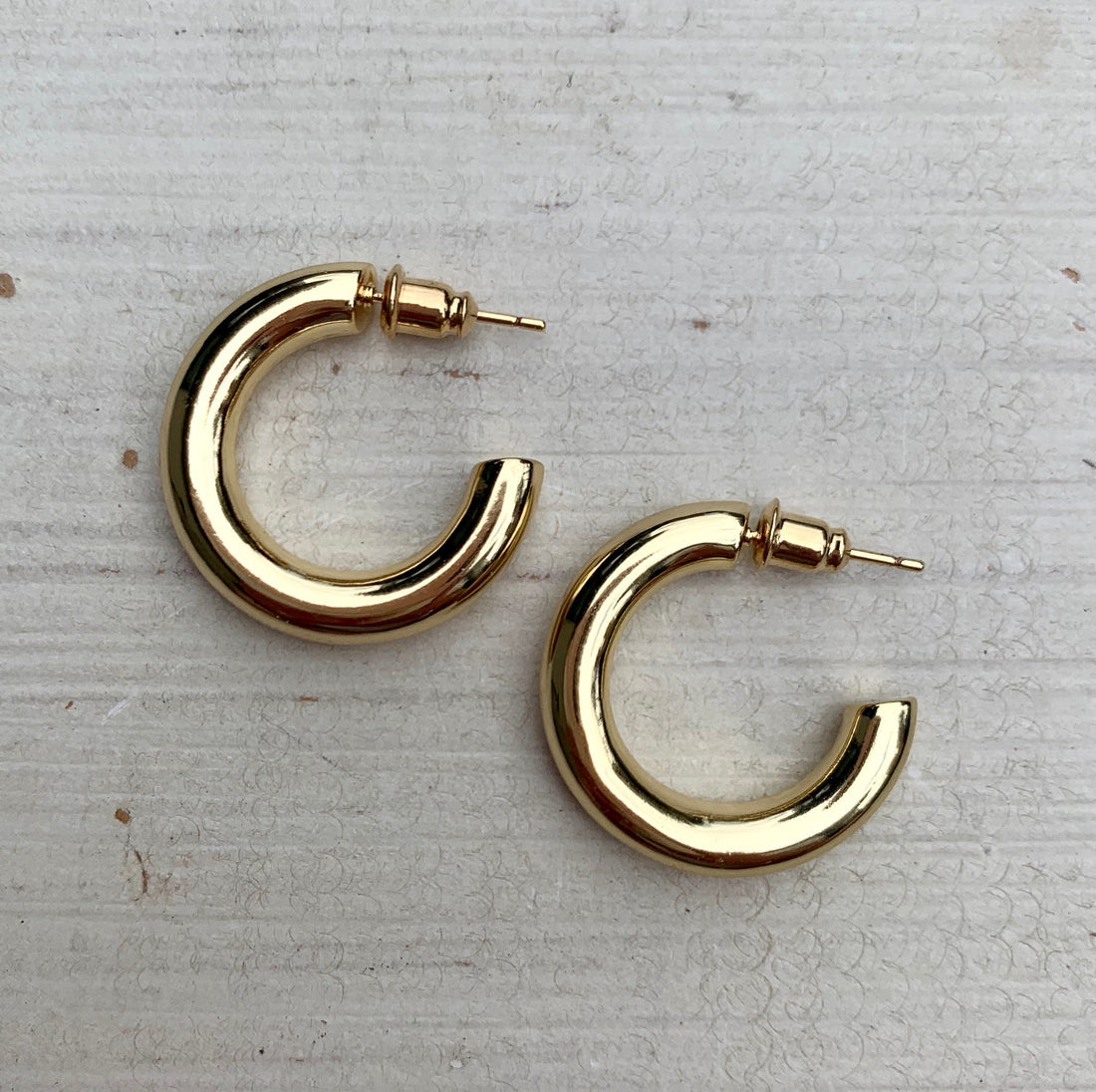 Mayra - Large Gold Hoops