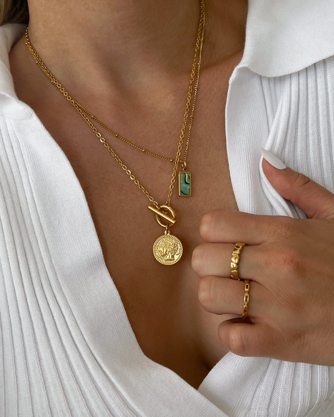 Havanna - Coin necklace featuring a clasp