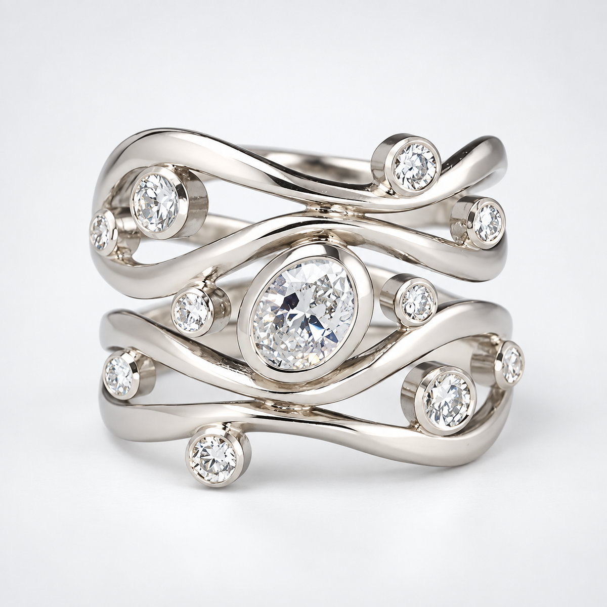 Inara – Vintage Ring in Silver with Irregular Zirconia