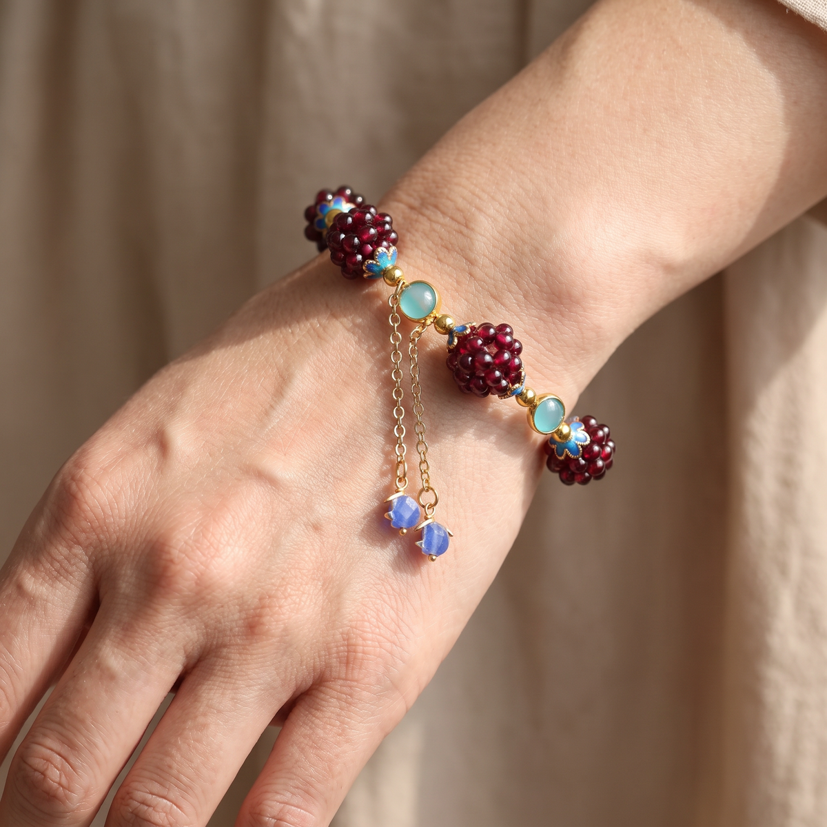 Ciara – Bracelet Featuring Natural Stones