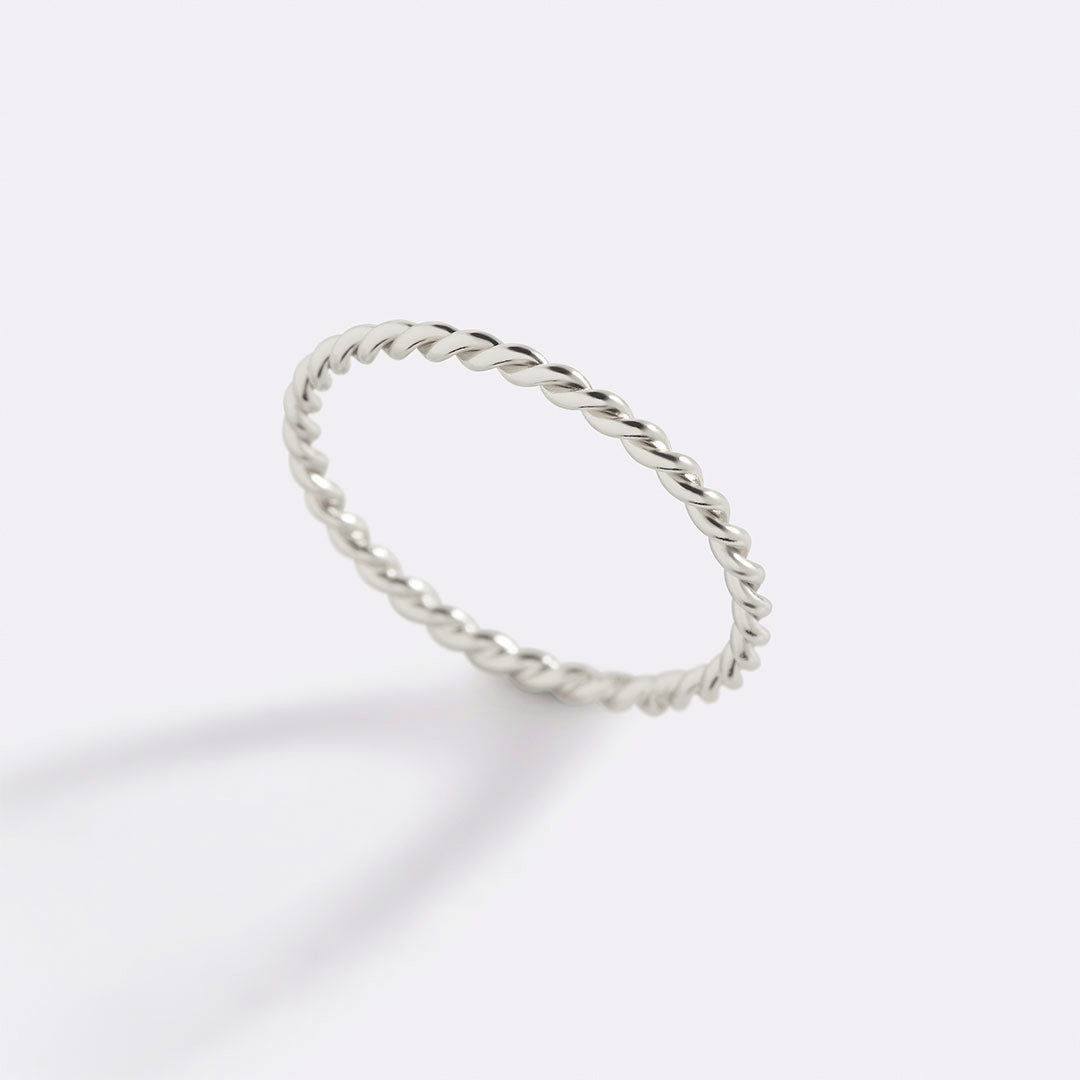 Manon – Stackable Braided Ring