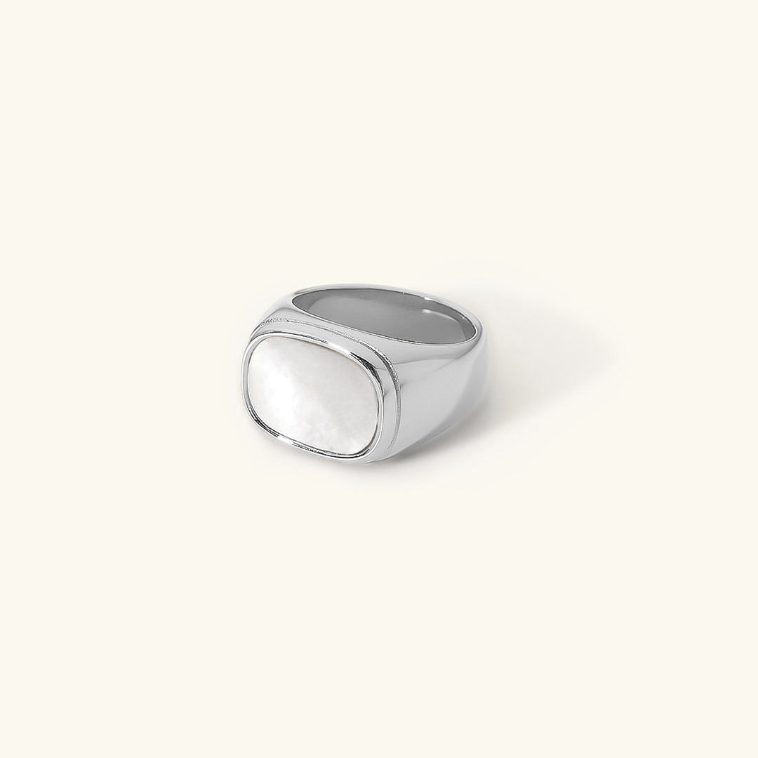 Nova - Sleek Shell Gold Ring