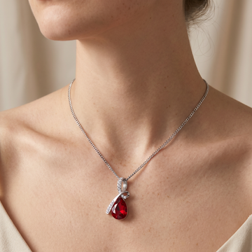 Pilar – Necklace Crystal Sparkling White Gold