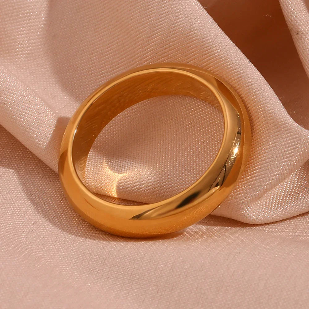 Yorina – Modern gold ring