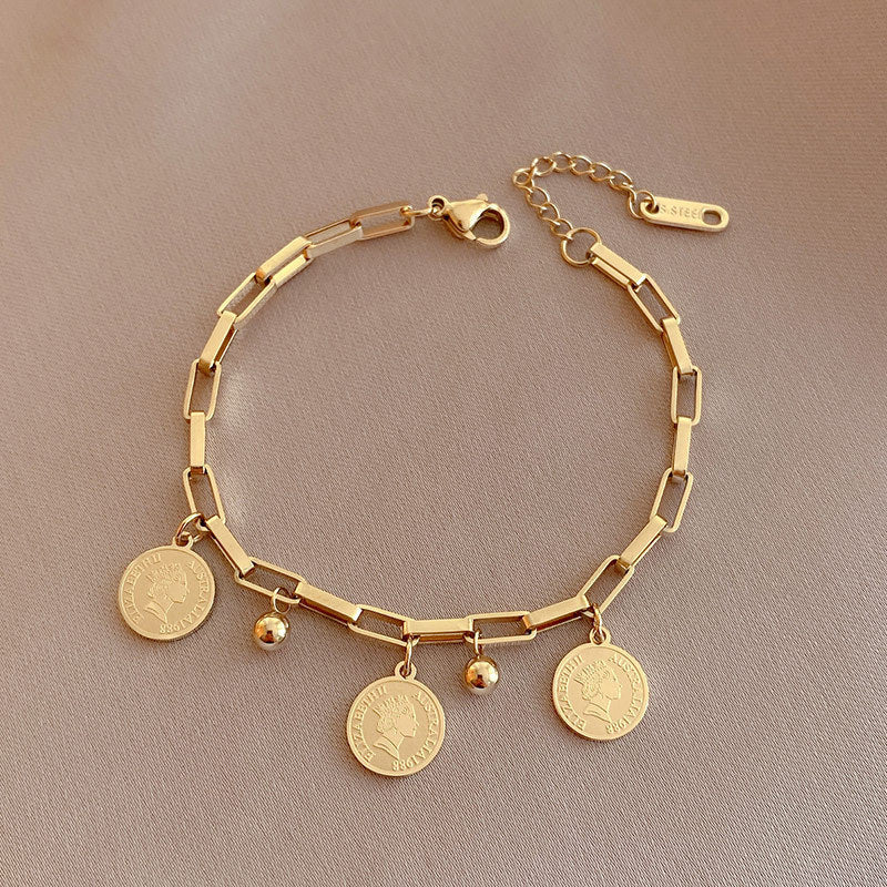 Maja – Adjustable Bracelet Featuring Gold Coins