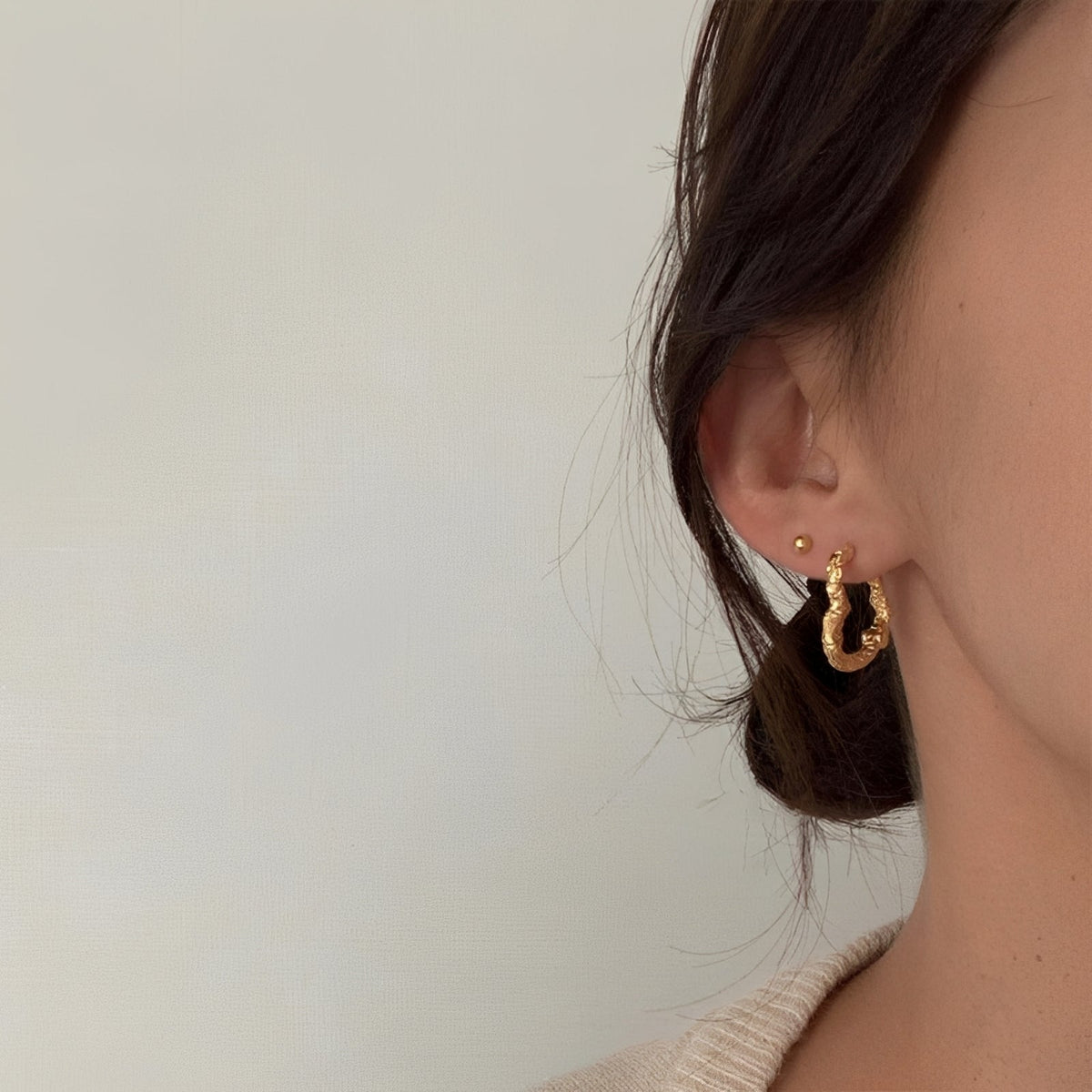 Elena – Heart-Shaped Earrings with Fine Pin Structure