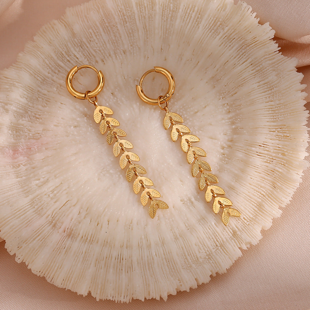 Faith - Earrings in Fish Tail Design