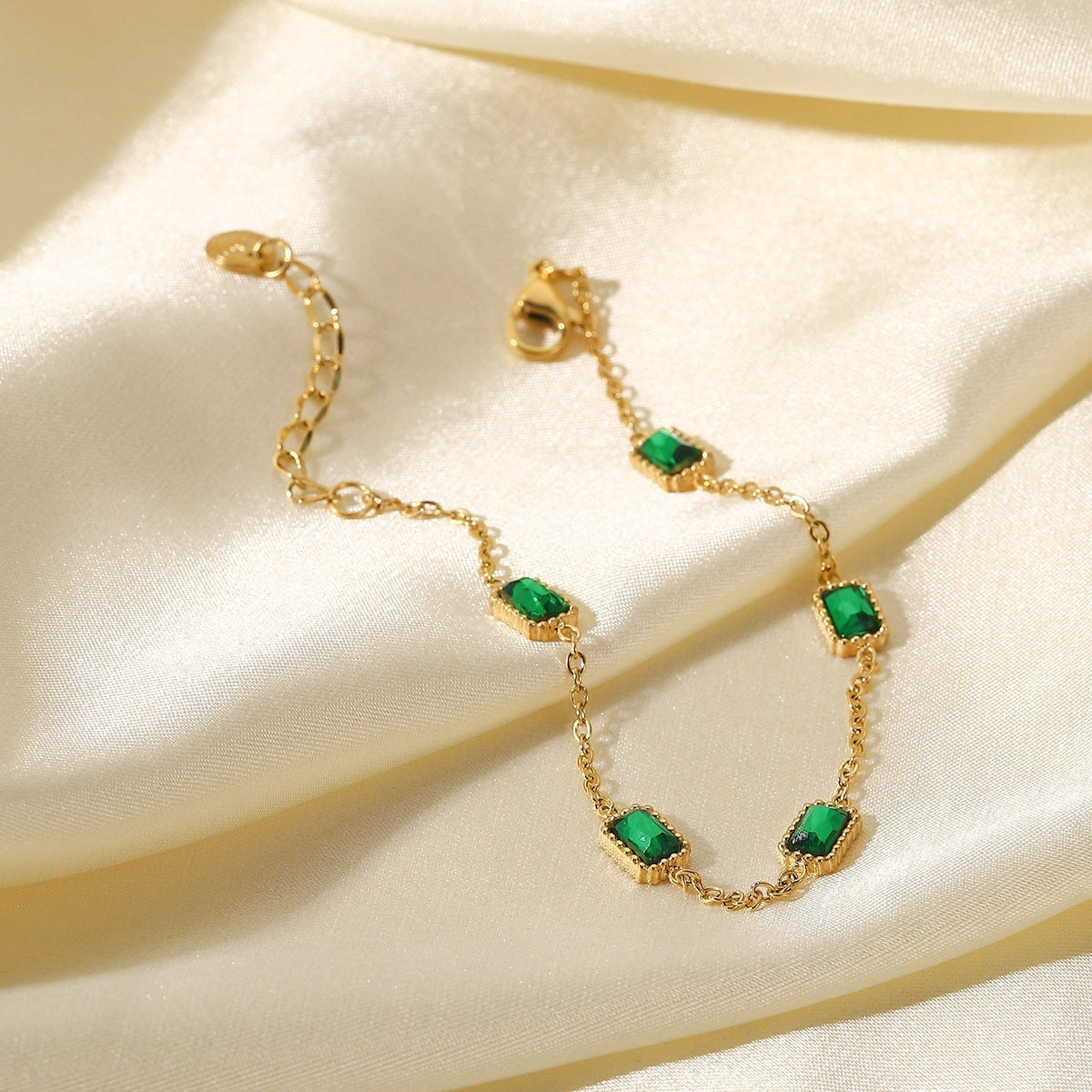 Erin - Green Bracelet