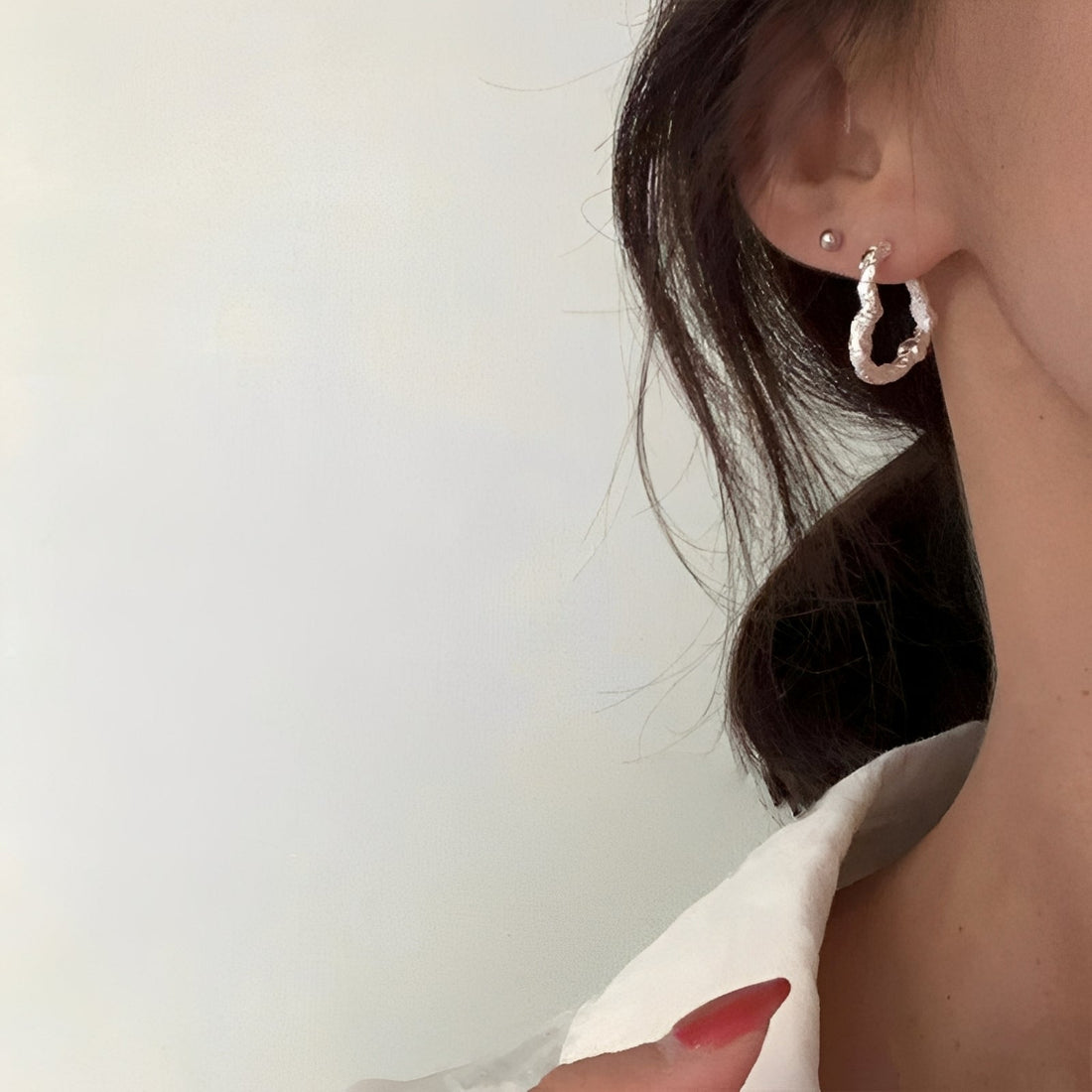 Elena – Heart-Shaped Earrings with Fine Pin Structure