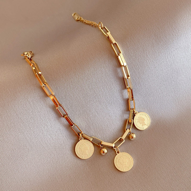 Maja – Adjustable Bracelet Featuring Gold Coins