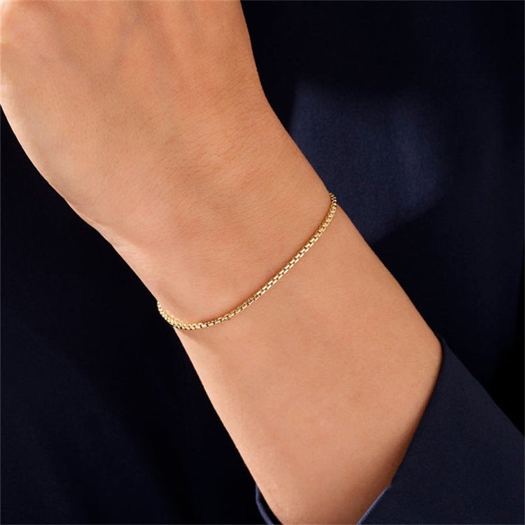 Victoria – Necklace Bracelet Gold
