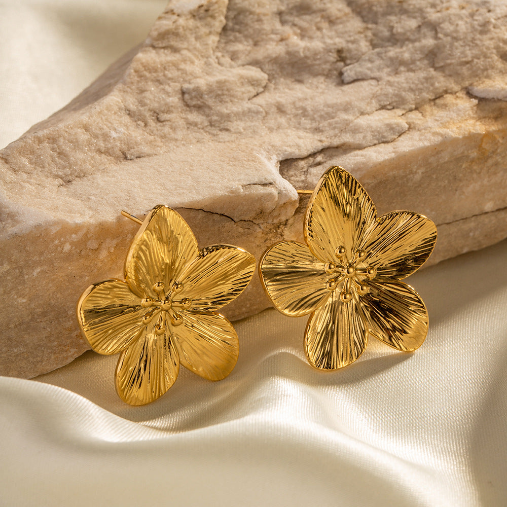 Allysa - Golden Flower Earrings