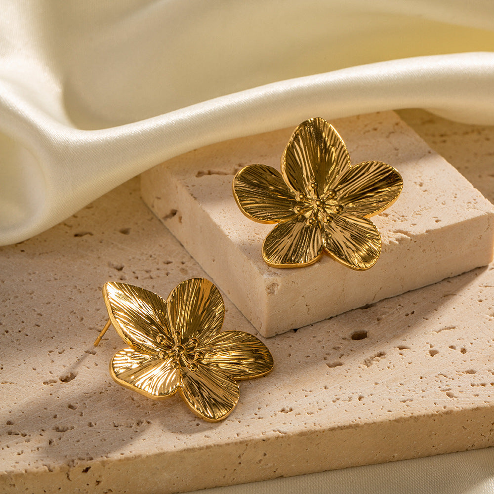 Allysa - Golden Flower Earrings