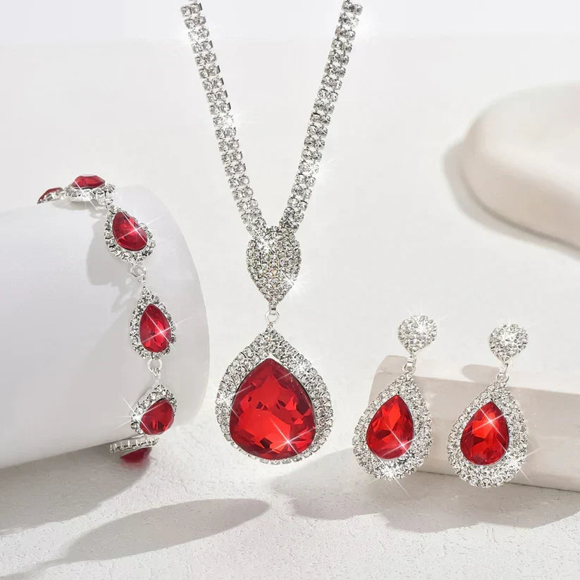 Thalira – Jewelry Set Gold Bloodwynne