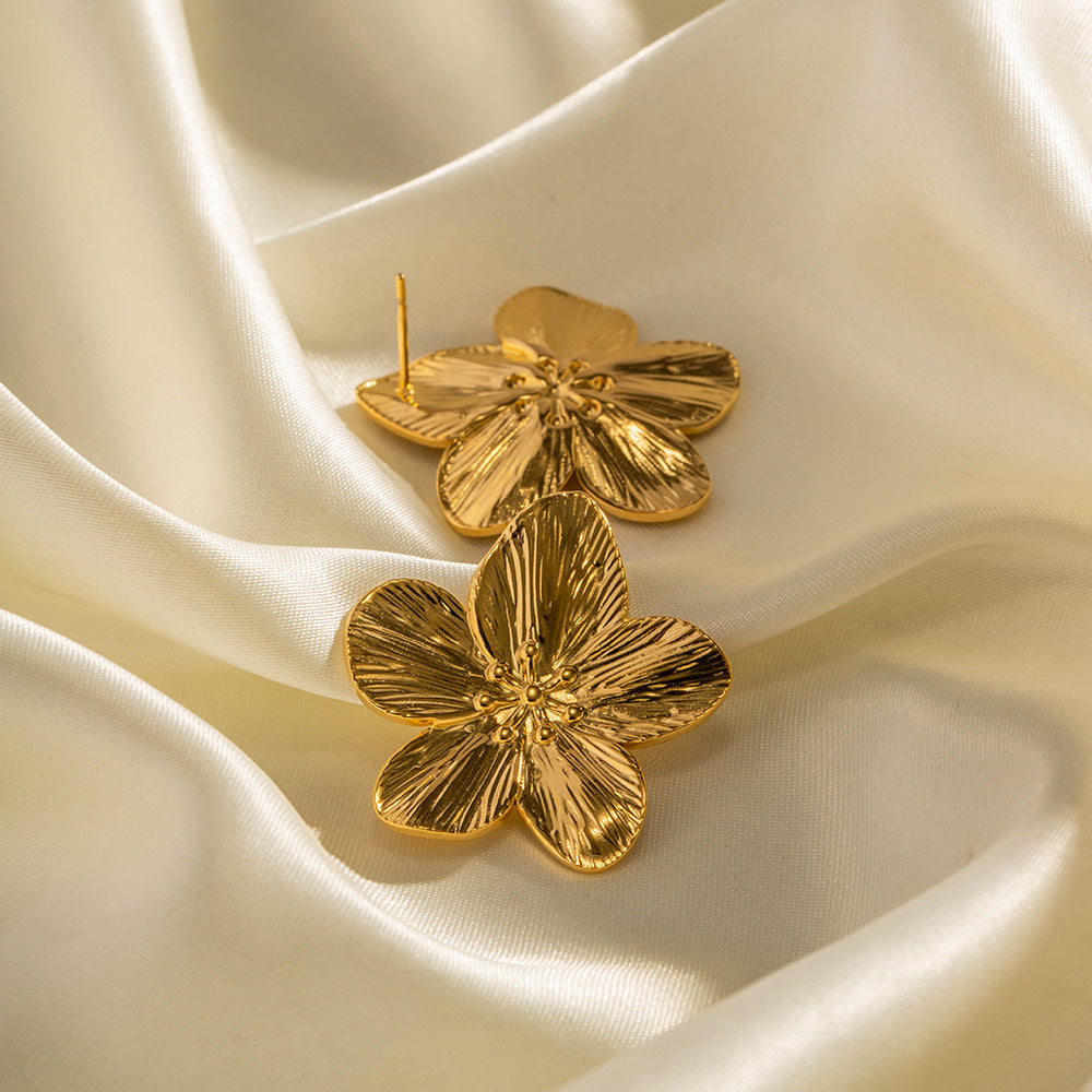 Allysa - Golden Flower Earrings
