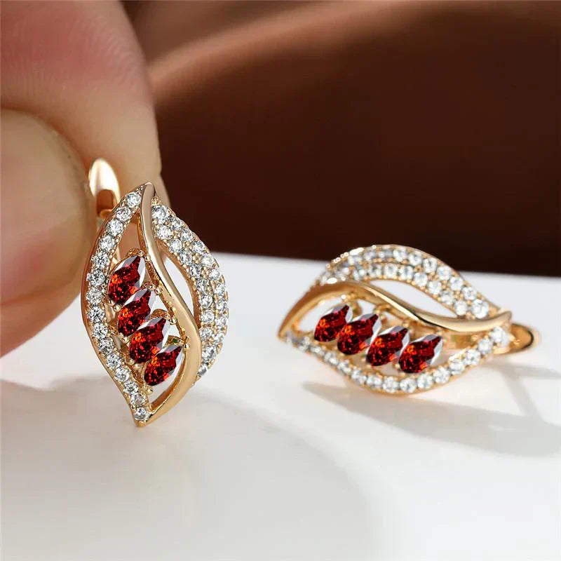Isola – Earrings crafted from Gold