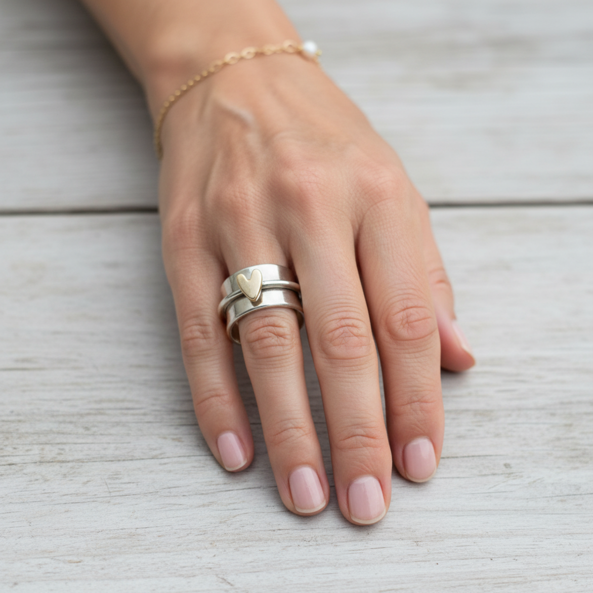 Pia – Rotating Ring Peach Heart Decompression