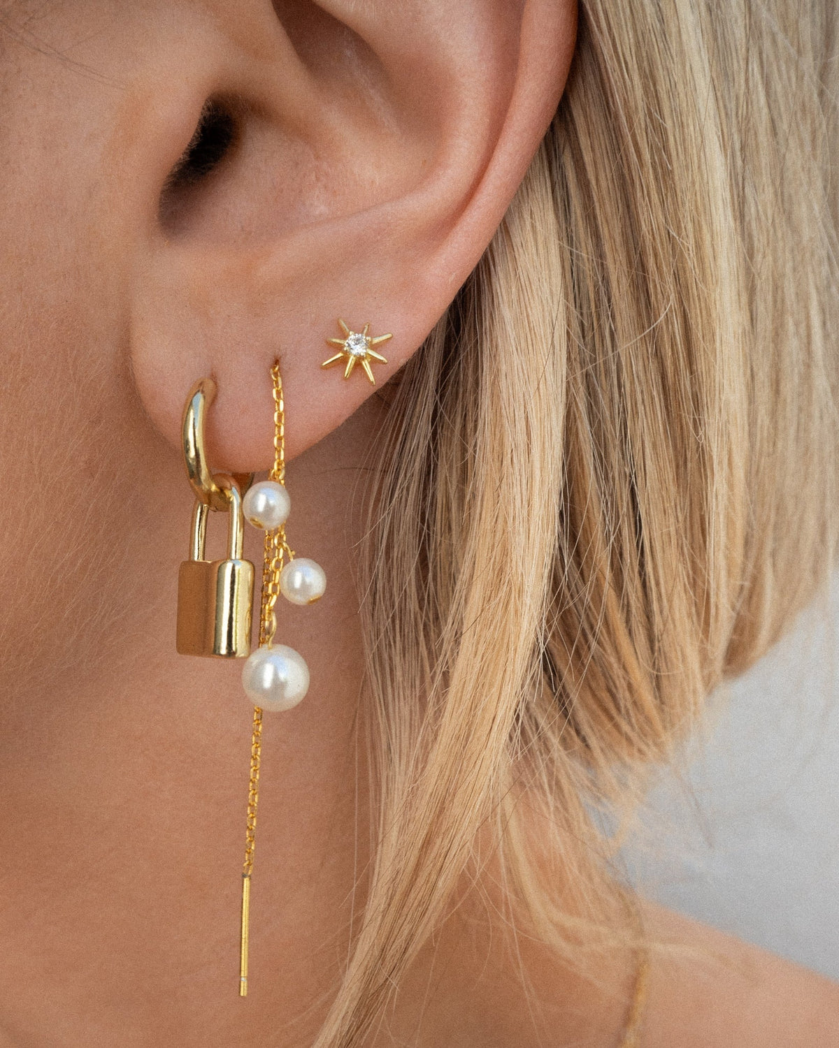 Risa - Starburst Crystal Stud Earrings