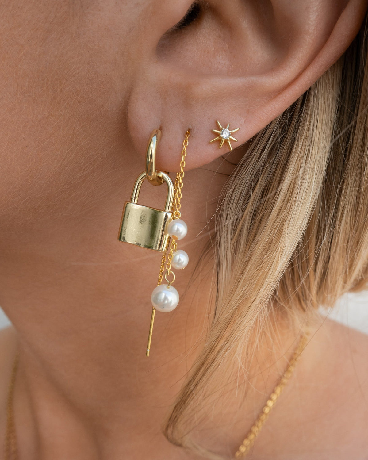 Risa - Starburst Crystal Stud Earrings