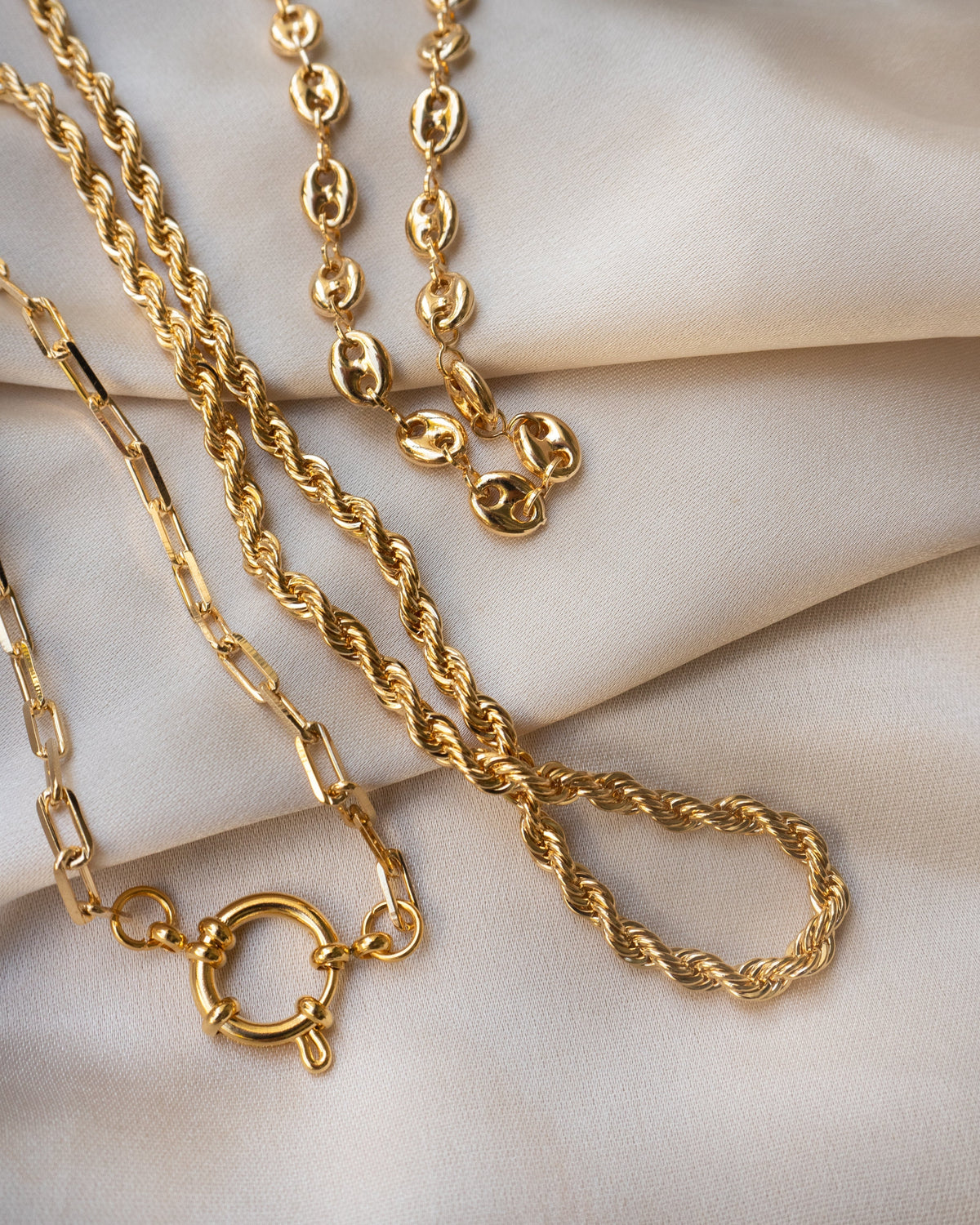 Layered Oval Chain Necklace