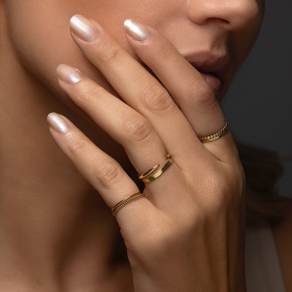 Luna - Flat Ring with Pearls