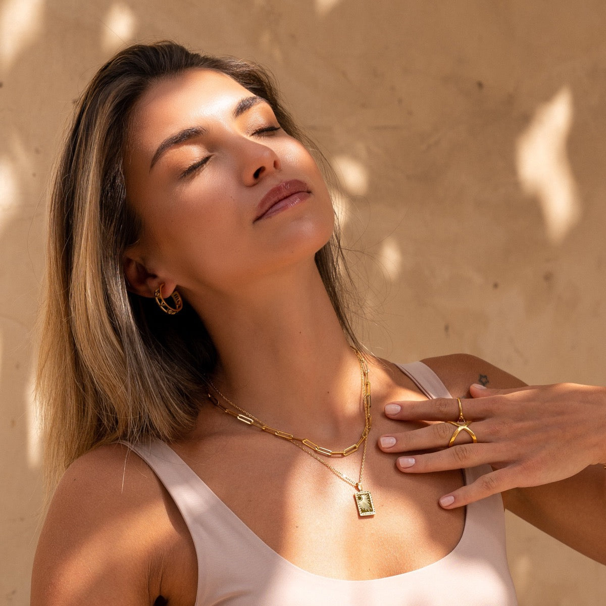 Elisa – Necklace Featuring Golden Elements