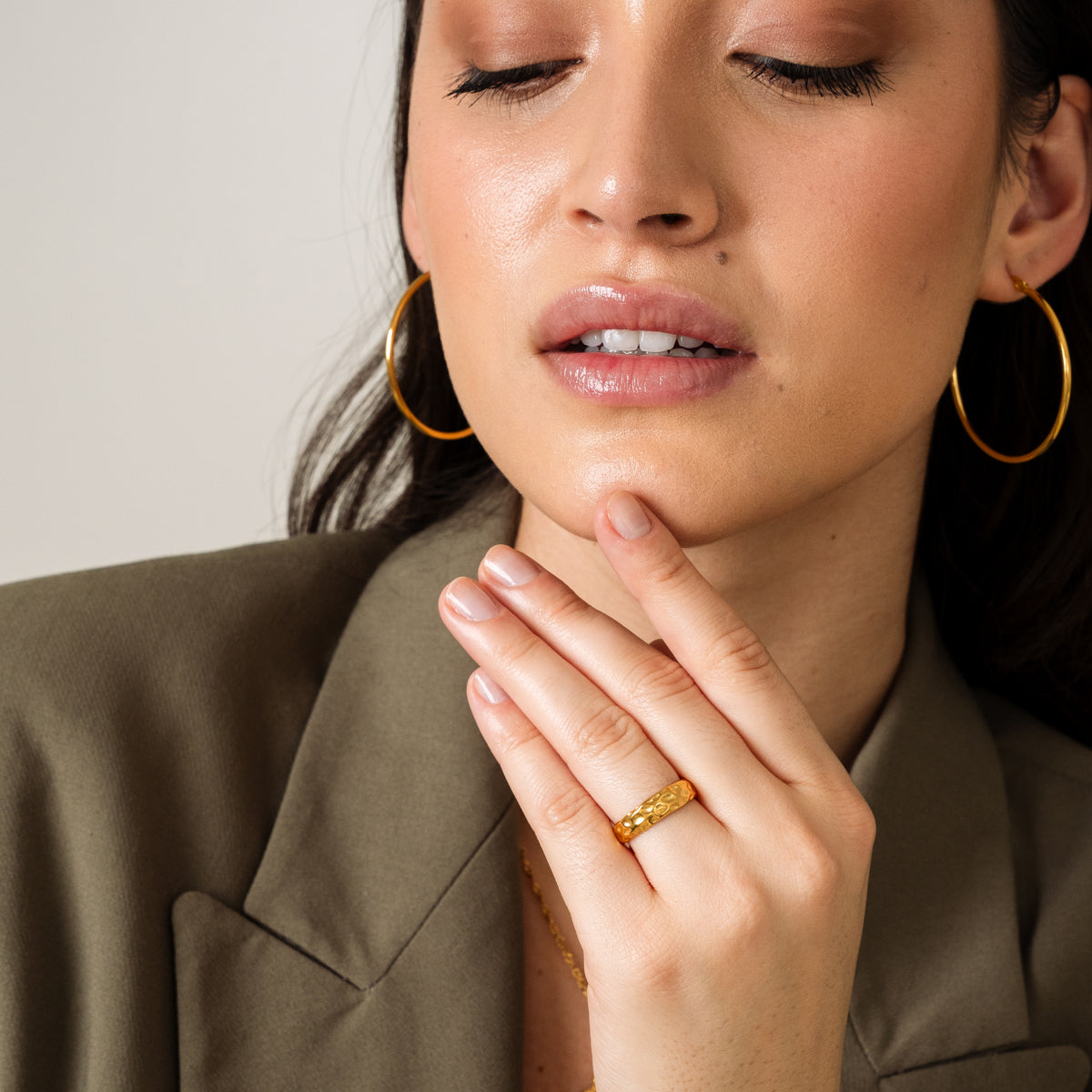 Camille – Golden Trendy Hoops