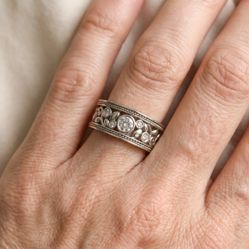 Dalia – Vintage Ring in Silver with Zirconia