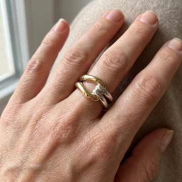 Cassia – Retro Knotted Ring in Gold & Silver