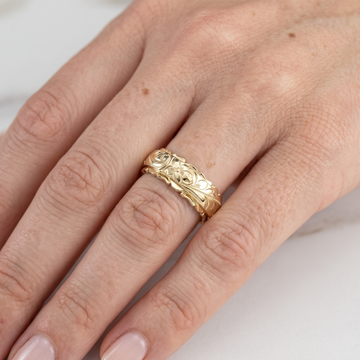 Floria – Ring Golden Vintage Flower