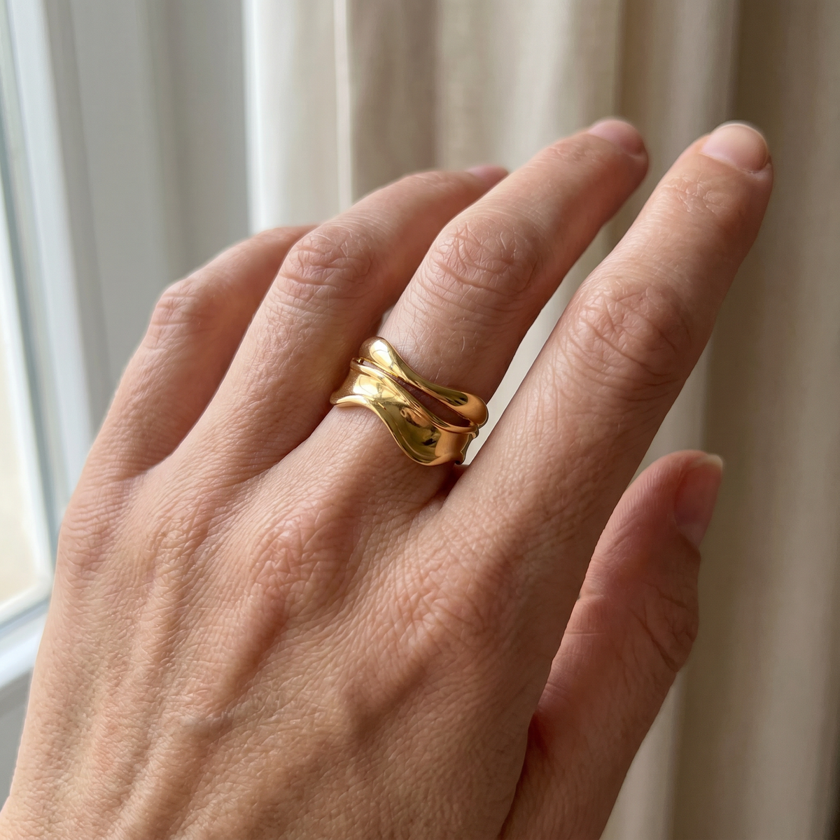 Charlie – Adaptable Sculptural Ring