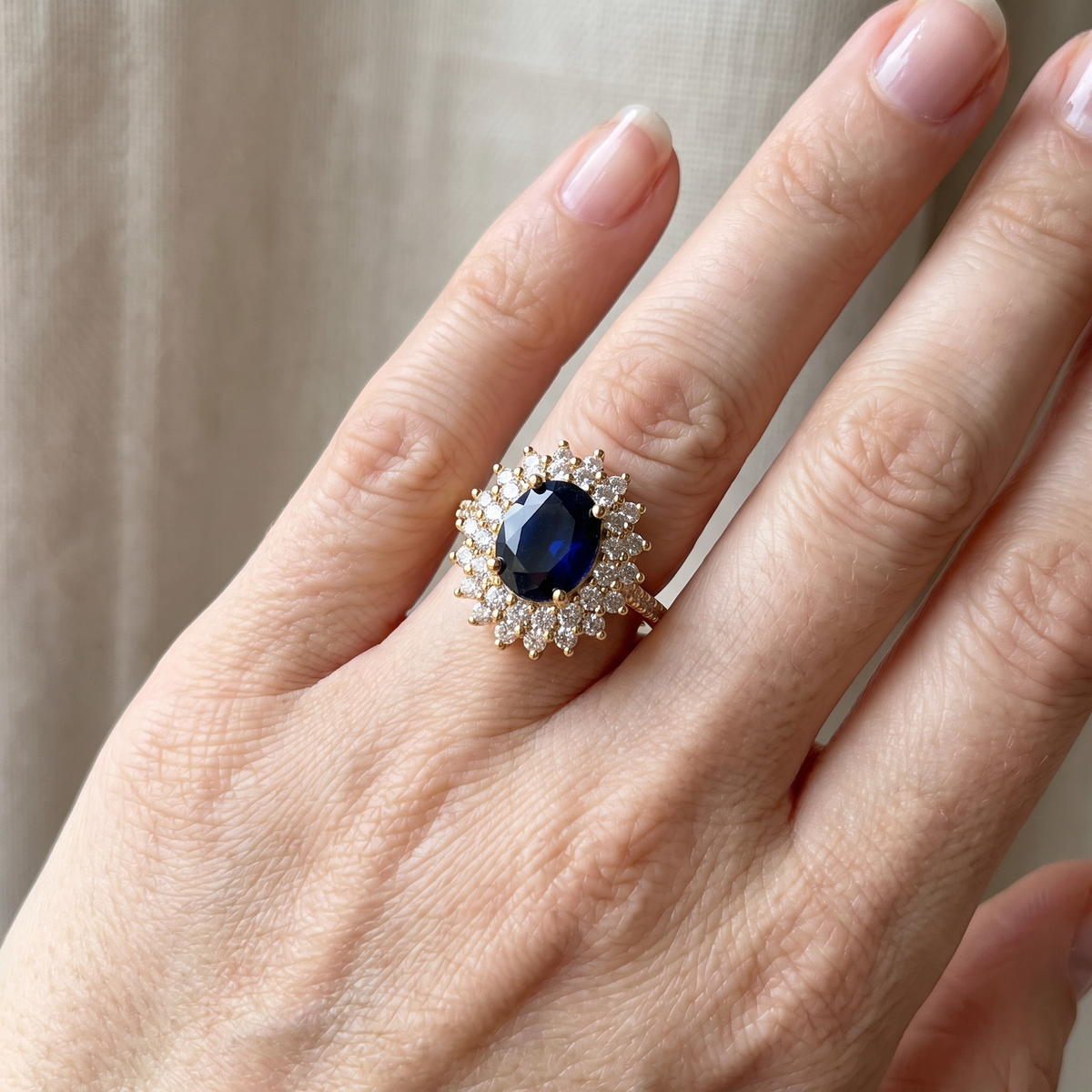 Delphine – Elegant Gold Ring with Blue Gemstone