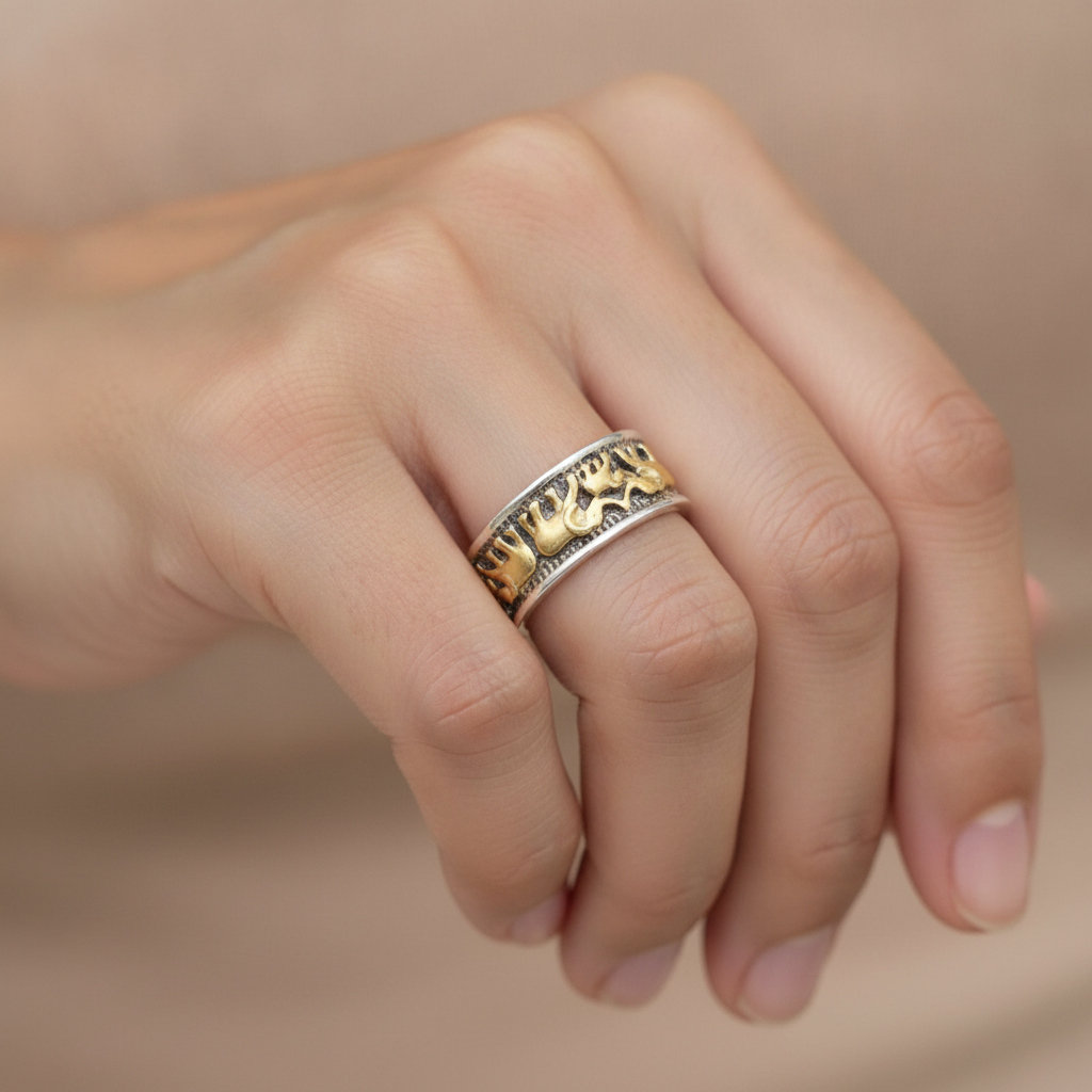 Eli – Elephant Ring Golden Vintage