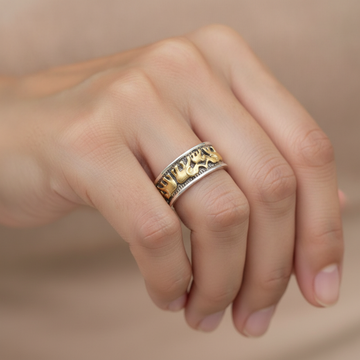 Eli – Elephant Ring Golden Vintage