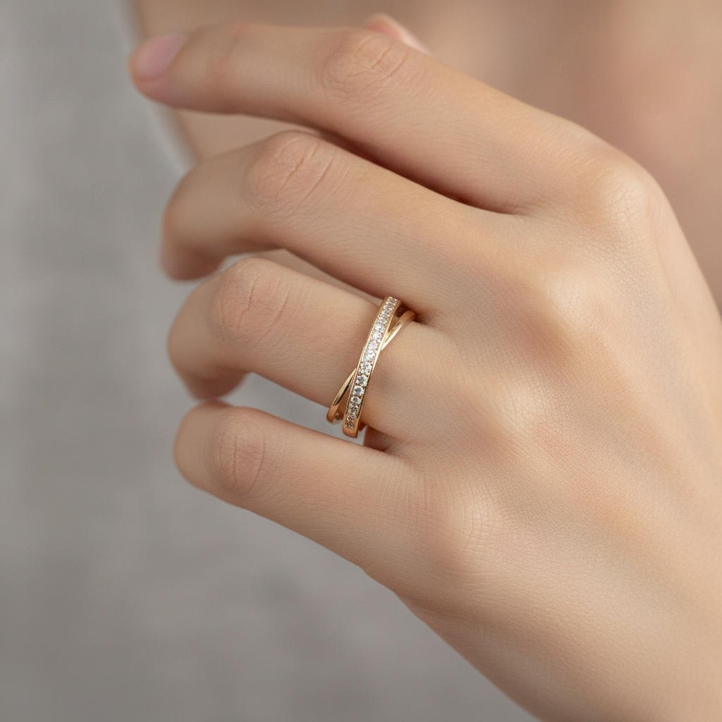 Cassia – Adjustable Gold Ring with Zirconia