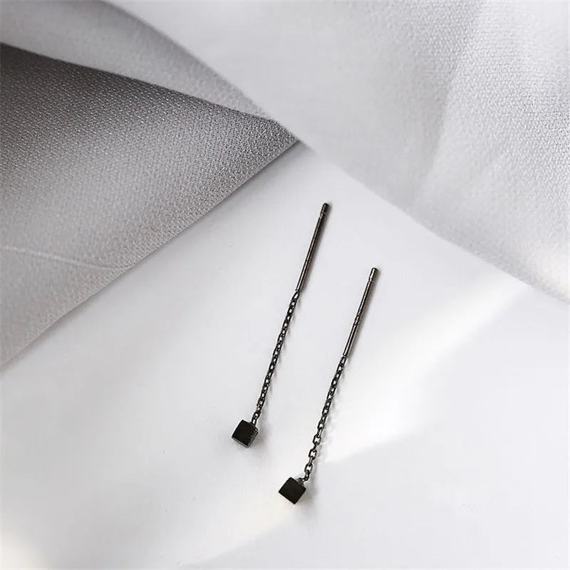 Kaelen – Cube Earrings with Stylish Tassels