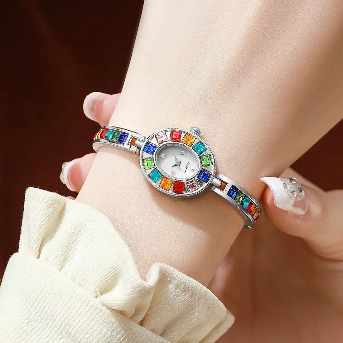 Rayna – Watch Sunshine and Prismatic Bezel