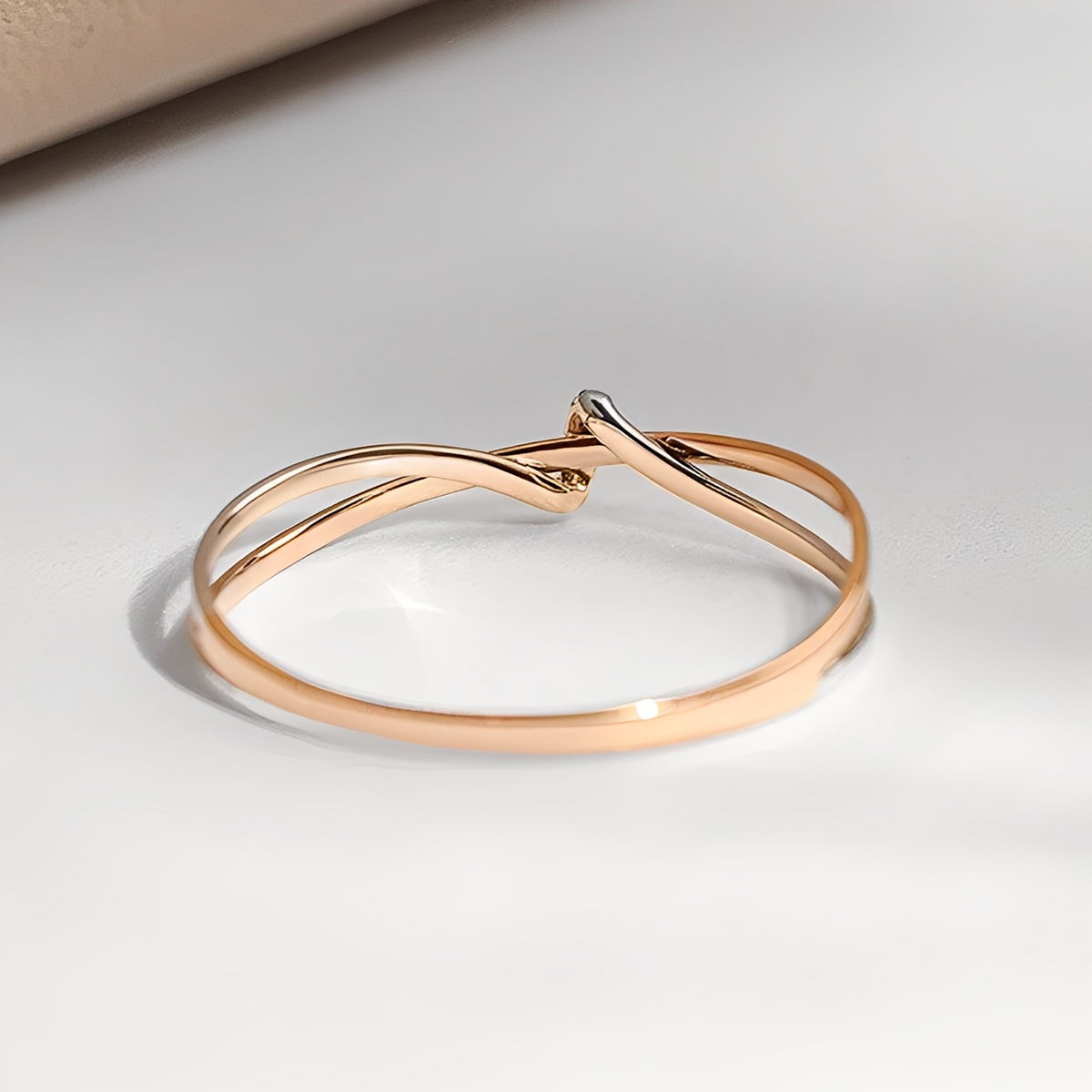 Eleane – Infinity Ring Two-Tone Chic